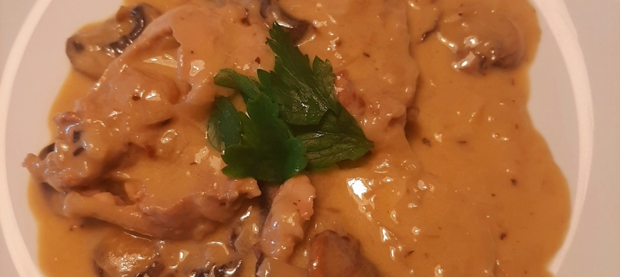 Solomillo de cerdo con setas al Oporto