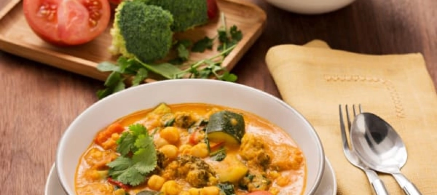 Curri de garbanzos y verduras