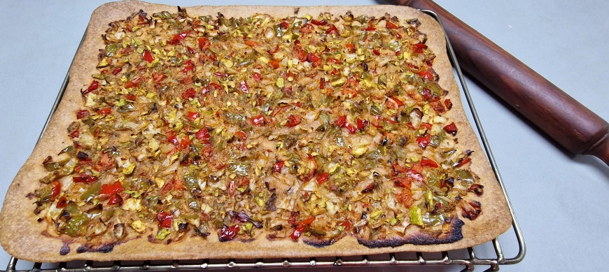 Coca de verduras con harina de xeixa