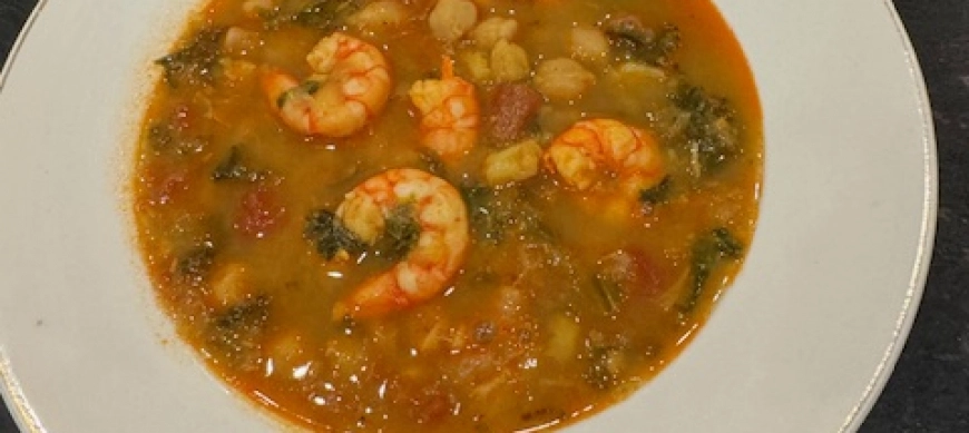 COCIDO DE COL KALE CON GAMBAS ,BACALAO Y GARBANZOS