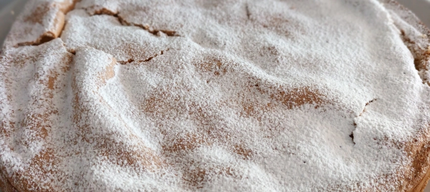 Gató de almendras mallorquín