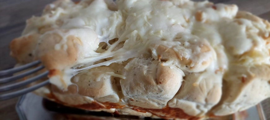 COOKIDOO POR EL MUNDO: Pan de queso dorado (Golden Chesse bread)