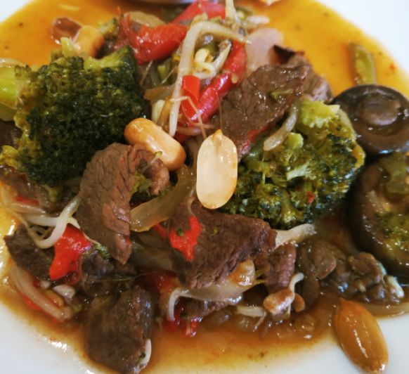 TERNERA SALSA CHOP SUEY