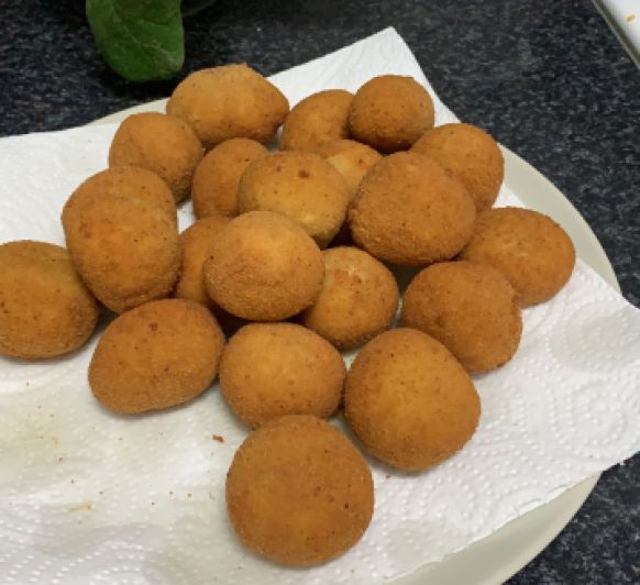 Cocina de aprovechamiento. Croquetas de cocido