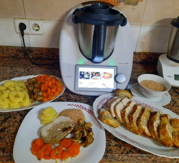 pollo relleno con salsa de membrillo