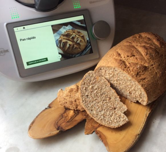 Pan rápido, siempre pan del día con Thermomix® .